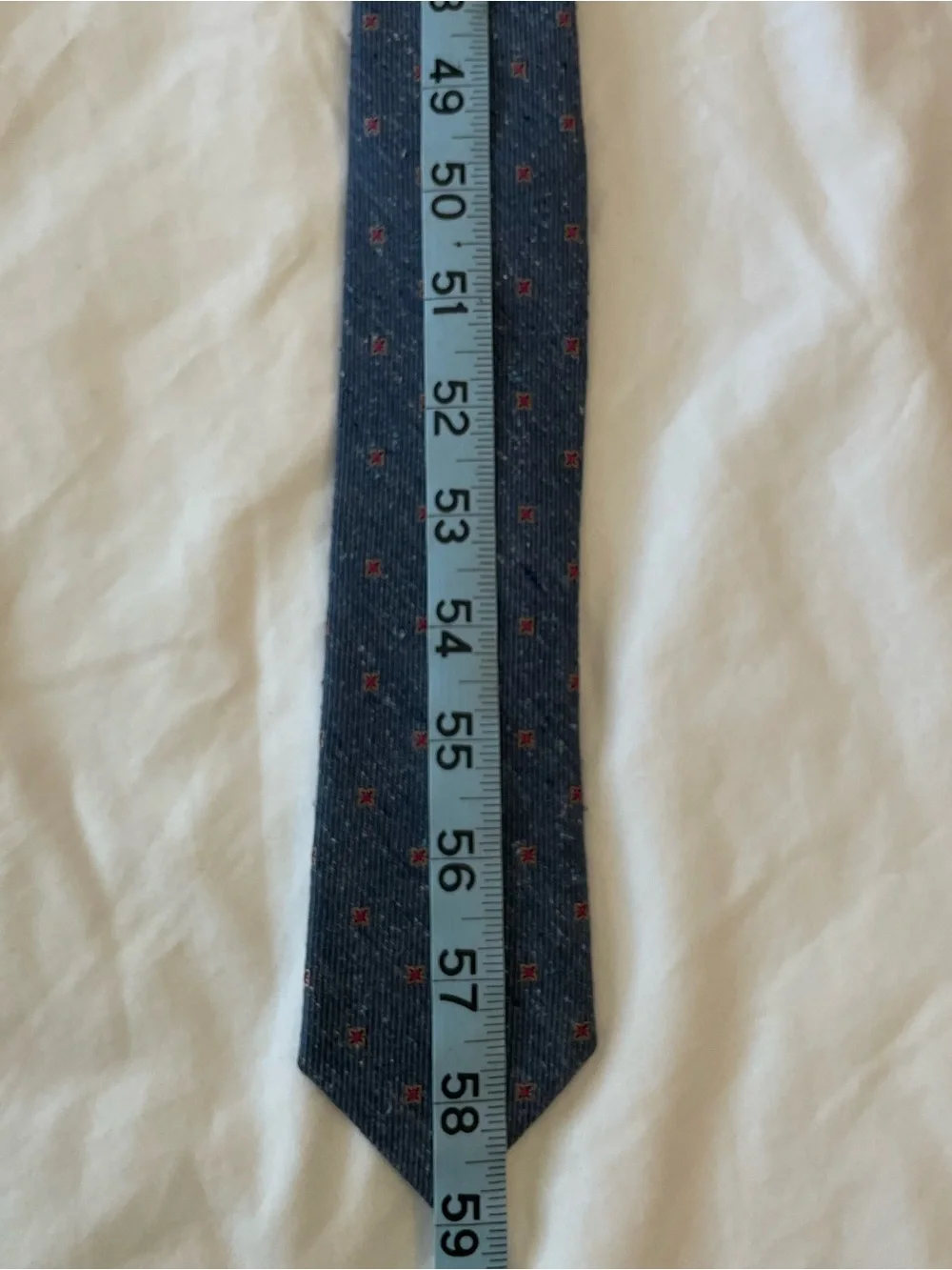 The Tie Bar Men's Navy Silk Tie with Red Medallions - Picture 5 of 7